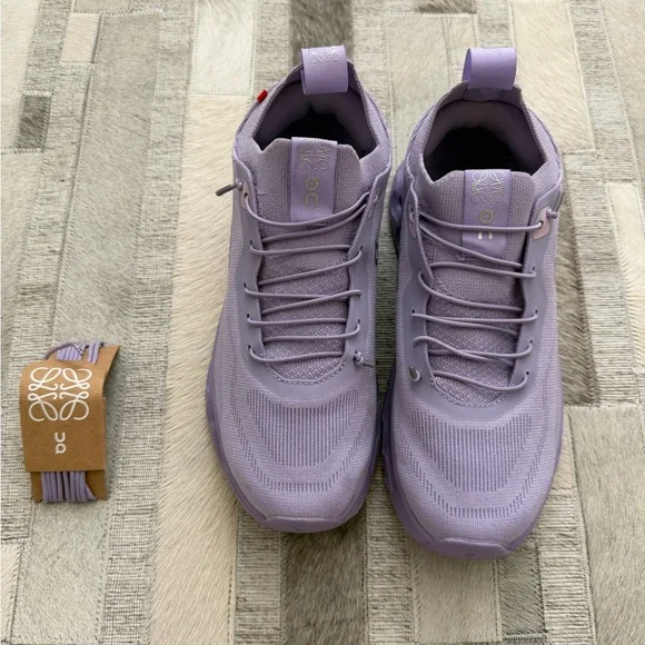 On cloud & Lo purple cloudtilt sneakers 💜 - Picture 3 of 6